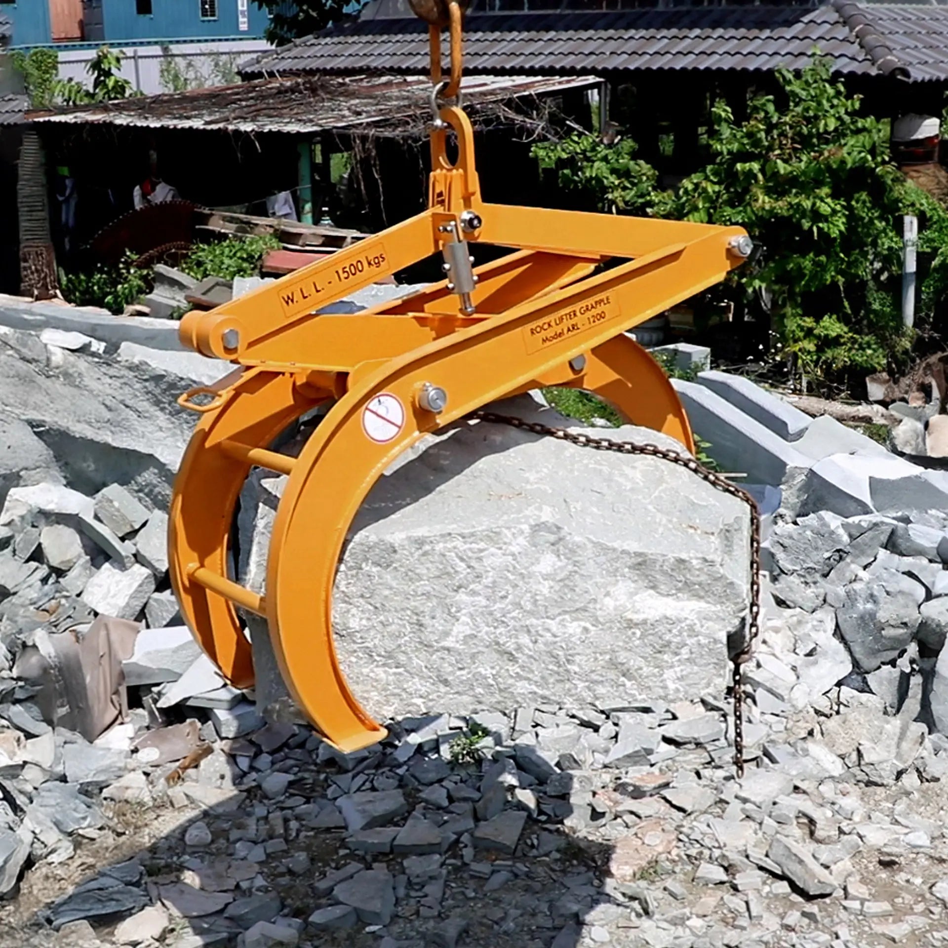 Aardwolf Rock Lifter Grapple ARL-1200 – Opens 23.6 in. to 47.2 in. for Large Boulders