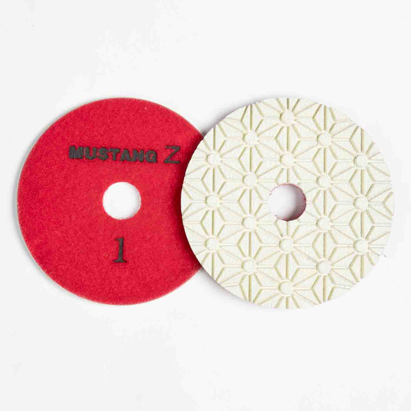 MUSTANG 3 STEP PAD - 4 INCH