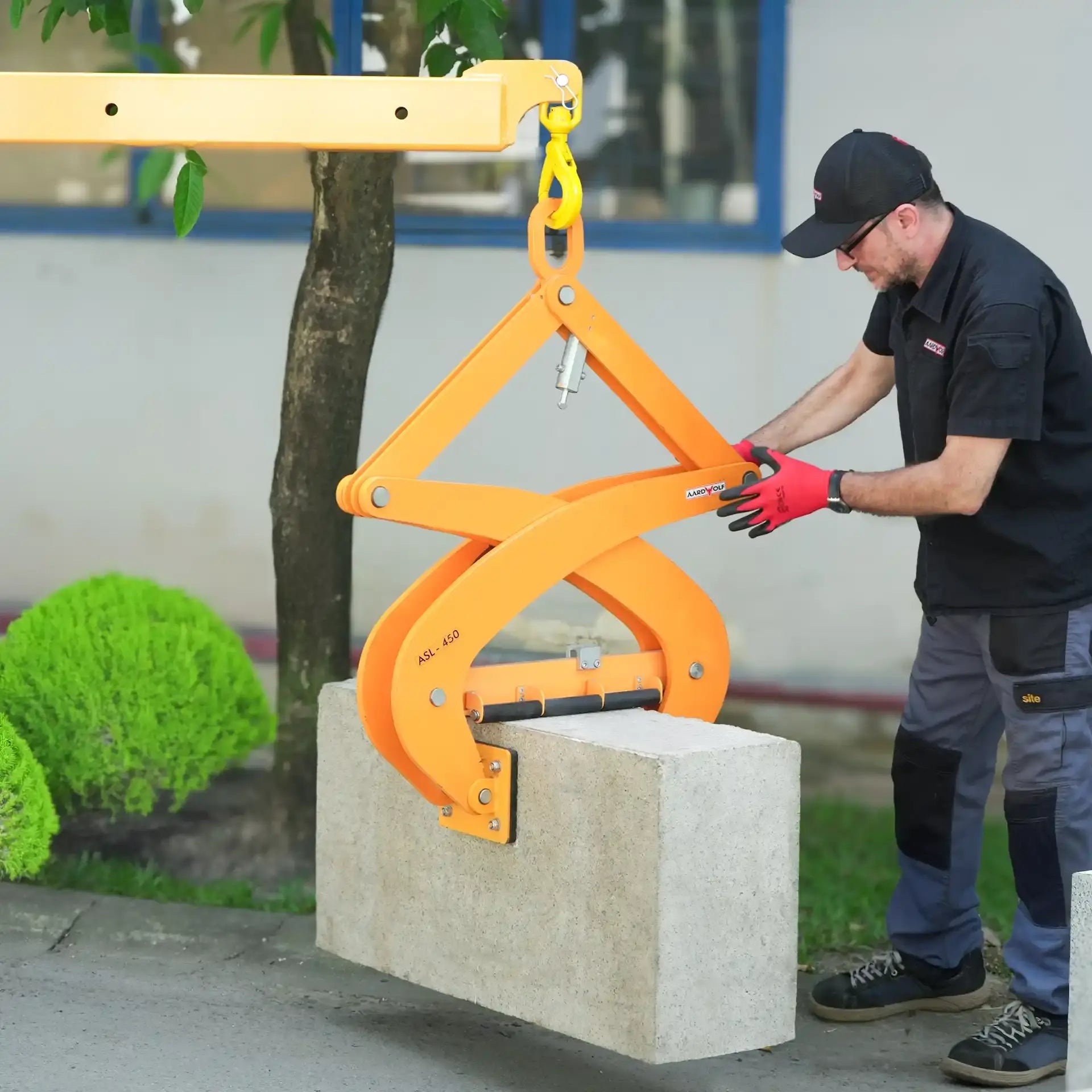 Aardwolf Scissor Lifter ASL450 – 11-3/4 in. to 17-3/4 in. Grip, Gravity Auto-Locking